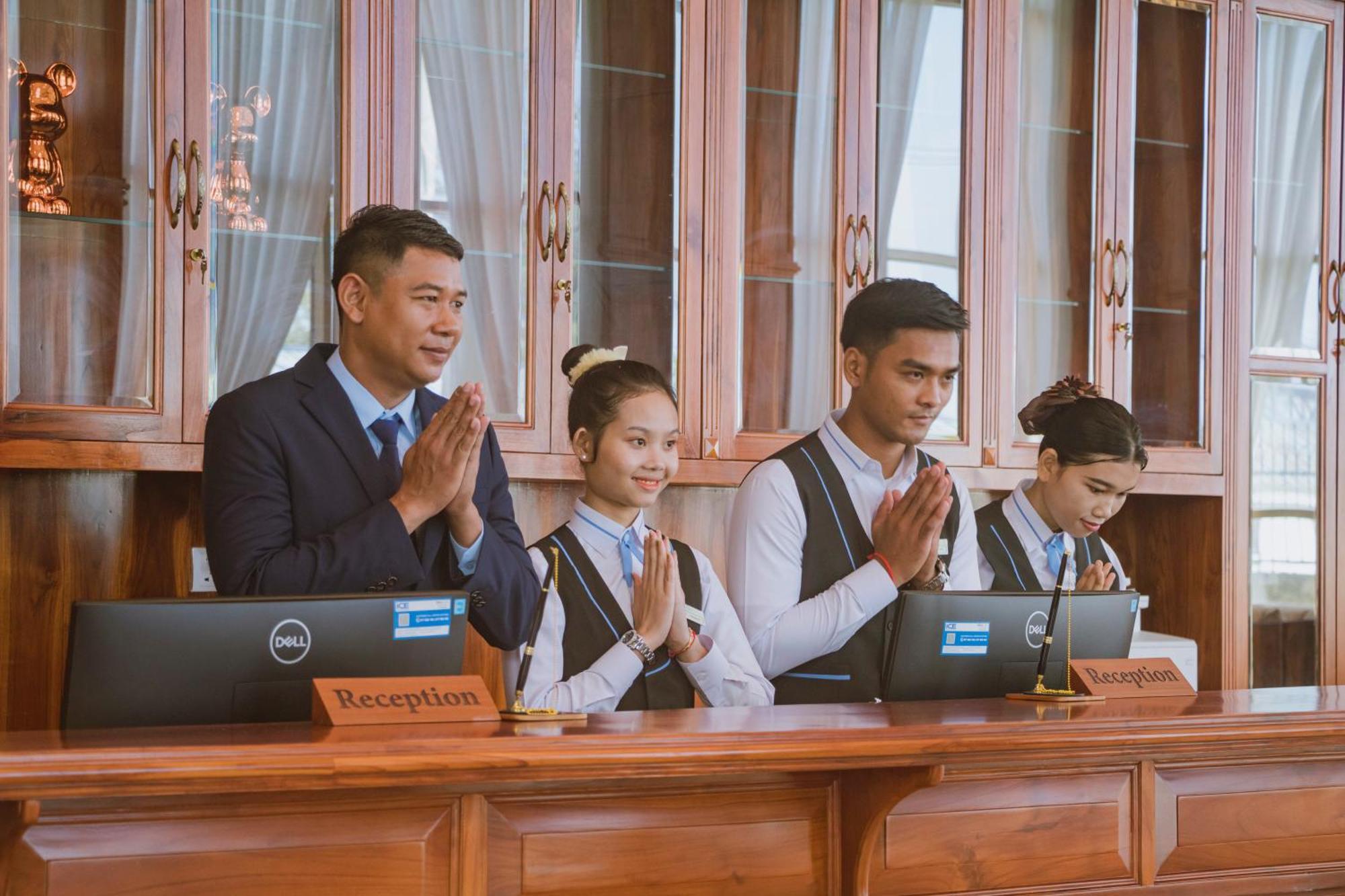 Sea Breeze Hotel & Villa Sihanoukville Dış mekan fotoğraf