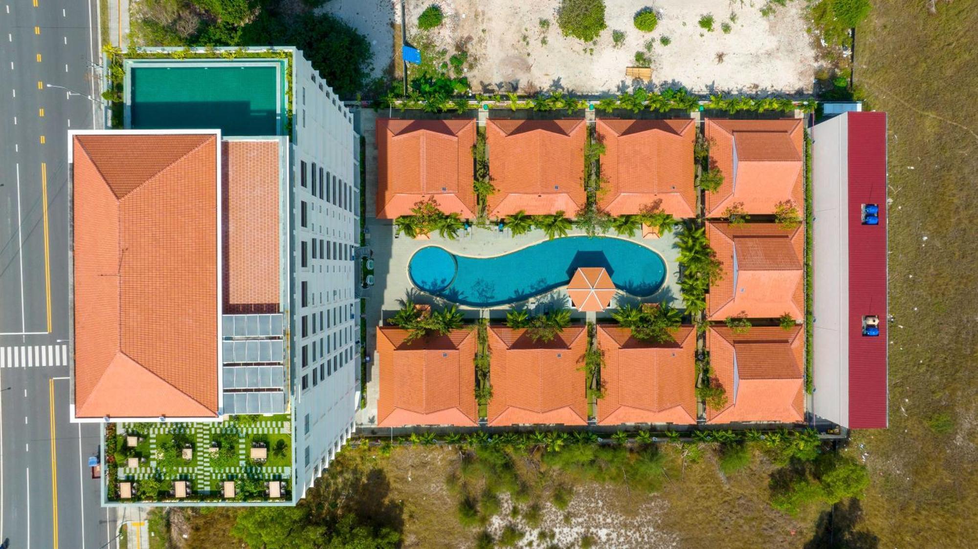 Sea Breeze Hotel & Villa Sihanoukville Dış mekan fotoğraf